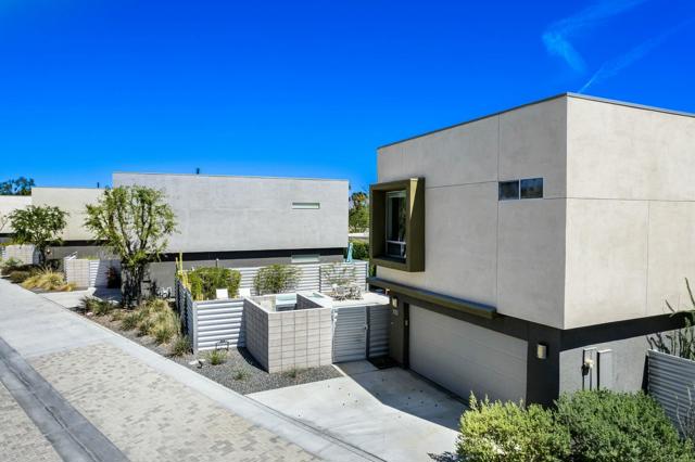 428 Chelsea Drive, Palm Springs CA: https://media.crmls.org/mediaz/5795ef52-d3dc-43c5-9620-f3a9f942014b.jpg