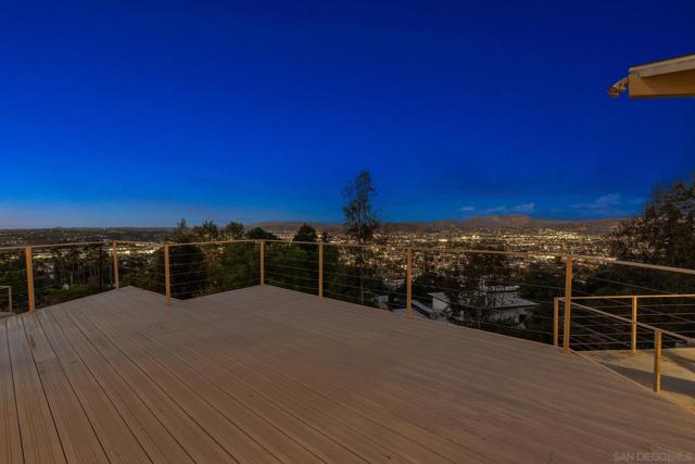 10595 Russell Road, La Mesa CA: https://media.crmls.org/mediaz/57964be0-2135-469d-97b5-08f02a470888.jpg