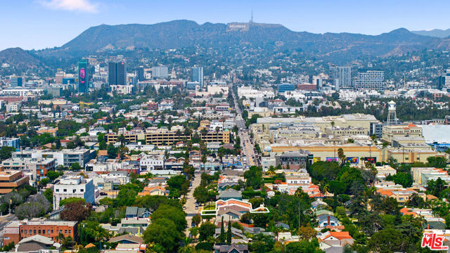 588 N Gower Street, Los Angeles CA: https://media.crmls.org/mediaz/57968cc8-3eae-45d2-bc23-1843b06ecfde.jpg