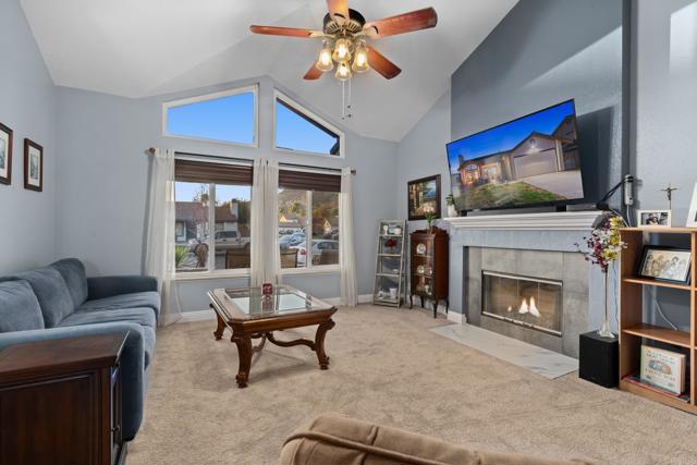 Home for Sale in Lakeside