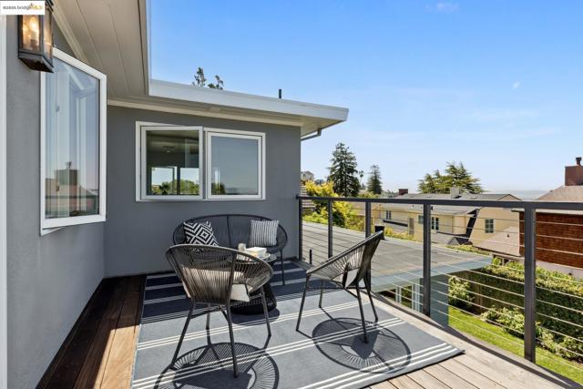 412 Scenic Avenue, Piedmont CA: https://media.crmls.org/mediaz/57977379-0395-4b9e-9f4b-e358f2a48cdb.jpg