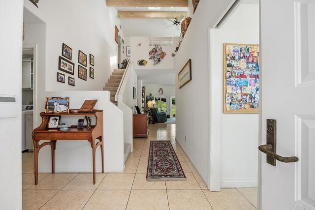 5015 Alicante Way, Oceanside CA: https://media.crmls.org/mediaz/579790bb-7870-4639-b69c-822aa81bb55d.jpg