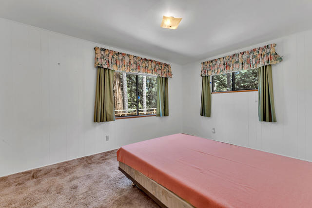 52551 Pine Ridge Road, Idyllwild CA: https://media.crmls.org/mediaz/579abc20-62a3-4a05-8fdd-64a7faab6b41.jpg