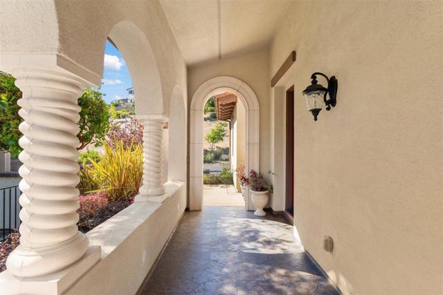 21 Bigleaf Road, Orinda CA: https://media.crmls.org/mediaz/579baa1b-f646-4c16-ae4d-bb45d6072677.jpg