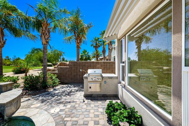 61414 Topaz Drive, La Quinta CA: https://media.crmls.org/mediaz/579c2656-e2de-4d96-b610-59f63de51a71.jpg