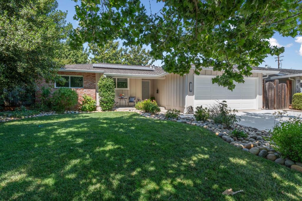 207 Thomas Drive