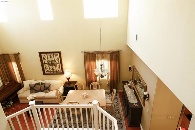 7 Kevin Ln, American Canyon CA: https://media.crmls.org/mediaz/579d21ba-3d23-4899-86d3-3e450d829b13.jpg