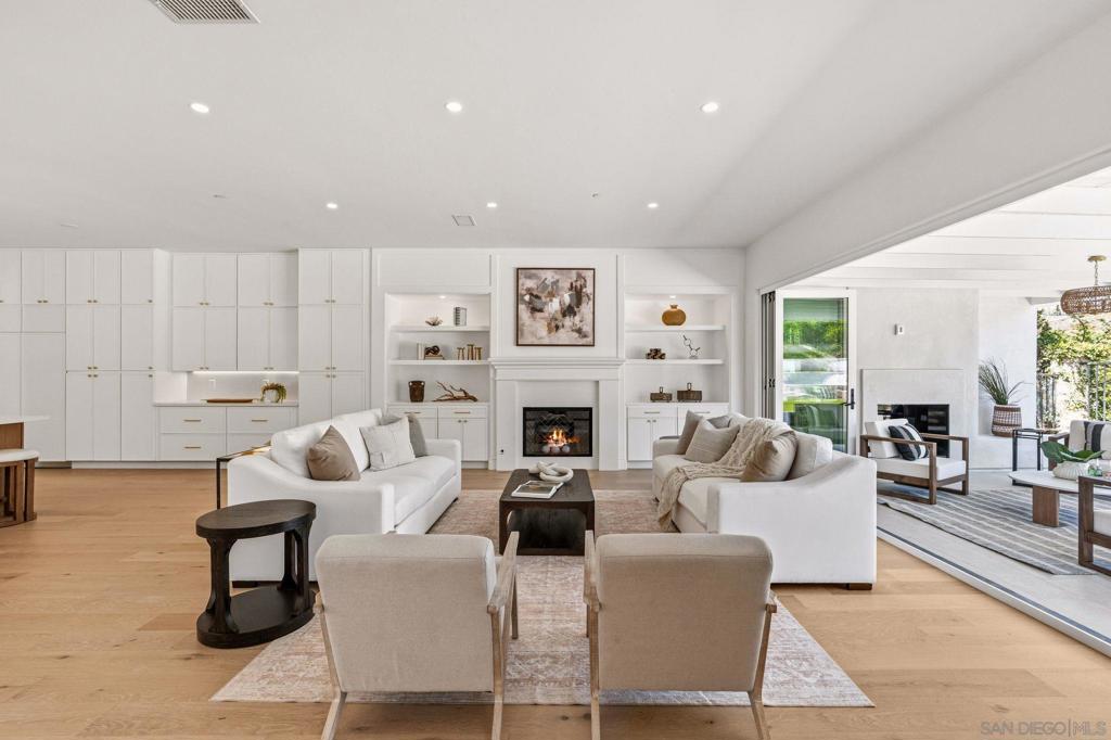 8164 Pale Moon - photo 6