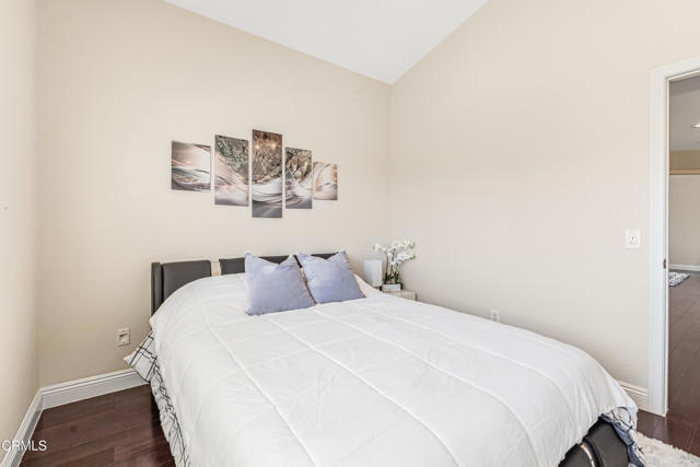 1449 La Culebra Circle, Camarillo CA: https://media.crmls.org/mediaz/579e09f9-d6a1-49c4-8a40-ec90c0a40d6b.jpg