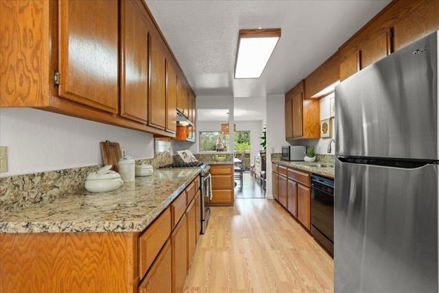 182 Hyannis Court, Aptos CA: https://media.crmls.org/mediaz/579e8d06-a235-4f02-9e1e-2e7413ed72d0.jpg
