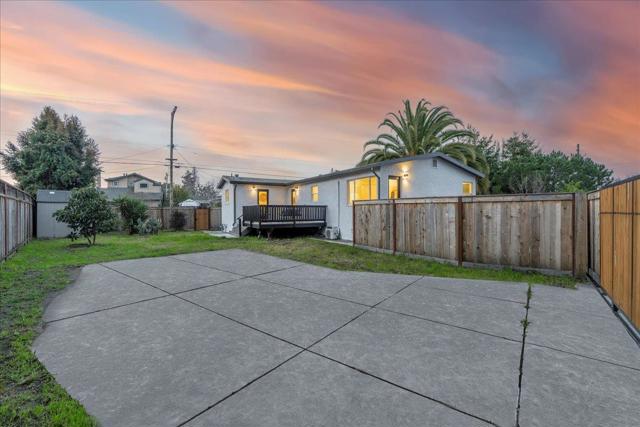 101 Graham Avenue, Santa Cruz CA: https://media.crmls.org/mediaz/579e9fd2-7071-4b65-b8b2-edbe0e33dd8b.jpg