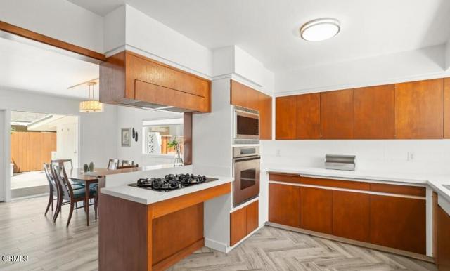 Detail Gallery Image 39 of 73 For 2421 C St, Bakersfield,  CA 93301 - 2 Beds | 2 Baths