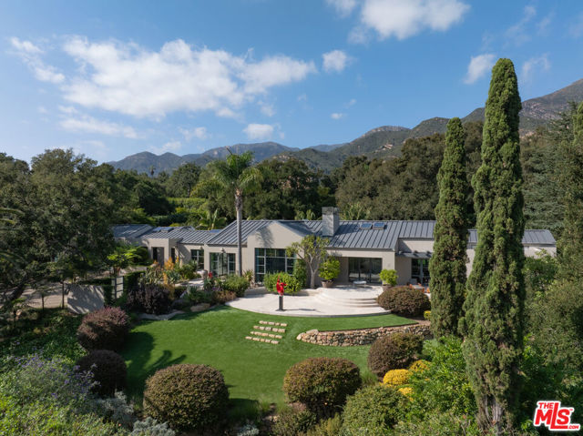 796 Hot Springs Road, Montecito CA: https://media.crmls.org/mediaz/579ef6be-6a63-4326-ac58-076b25cf97bd.jpg