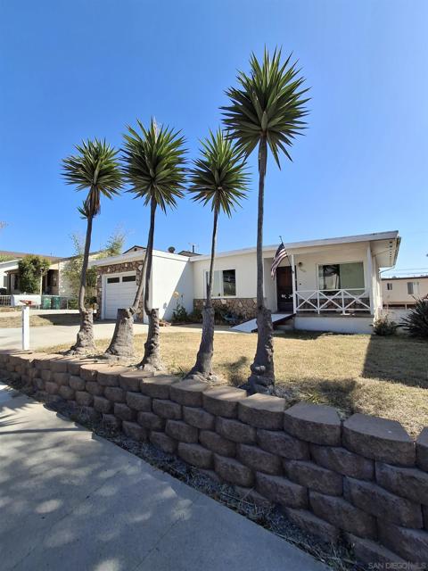 5621 Mildred St, San Diego, California 92110, 2 Bedrooms Bedrooms, ,1 BathroomBathrooms,Single Family Residence,For Sale,Mildred St,250041264SD