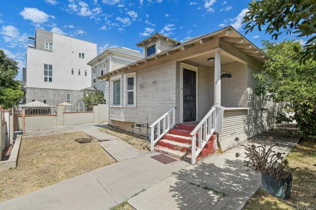 Detail Gallery Image 2 of 36 For 1728 National Ave, San Diego,  CA 92113 - 3 Beds | 2 Baths