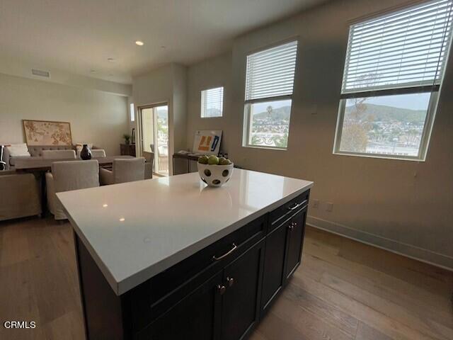 Detail Gallery Image 13 of 27 For 2218 E Main St #303,  Ventura,  CA 93001 - 2 Beds | 2/1 Baths