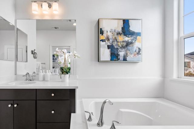2632 Admiral Circle, Hayward CA: https://media.crmls.org/mediaz/579fe9c5-a21b-4e1d-badf-71d7dadf8219.jpg