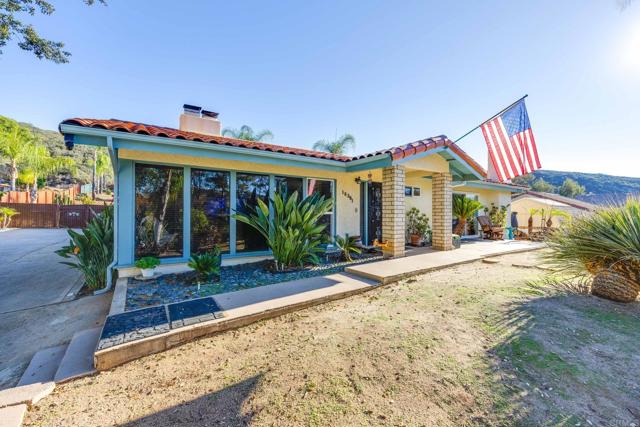 Detail Gallery Image 1 of 56 For 16301 Swartz Canyon Rd, Ramona,  CA 92065 - 3 Beds | 2/1 Baths