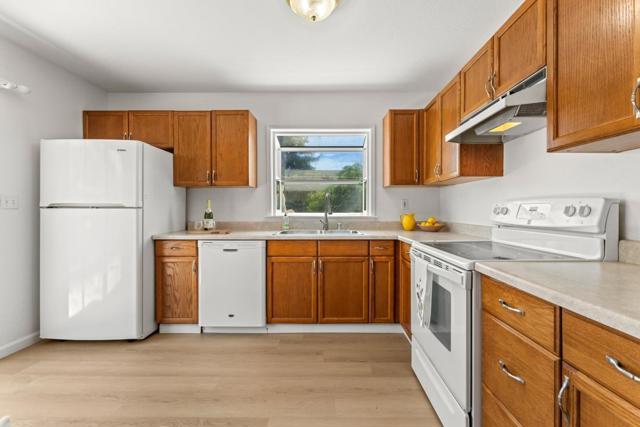 330 Trescony Street, Santa Cruz CA: https://media.crmls.org/mediaz/57a182e1-6012-486a-b977-b46970df9cb7.jpg
