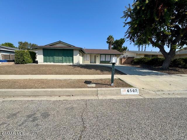 6507 Tamarind Street, Oak Park CA: https://media.crmls.org/mediaz/57a1a599-5a0d-4a31-9c00-7f0453fd4aca.jpg