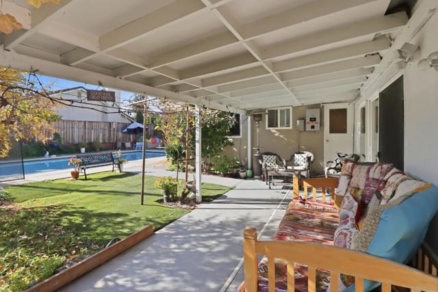 1054 Fleetwood Drive, San Jose CA: https://media.crmls.org/mediaz/57a1c848-e5cc-400d-995b-f6382fe4f642.jpg