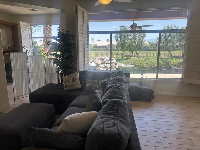 78557 Golden Reed Drive, Palm Desert CA: https://media.crmls.org/mediaz/57a23188-2917-4b62-b825-887f9d5c794d.jpg