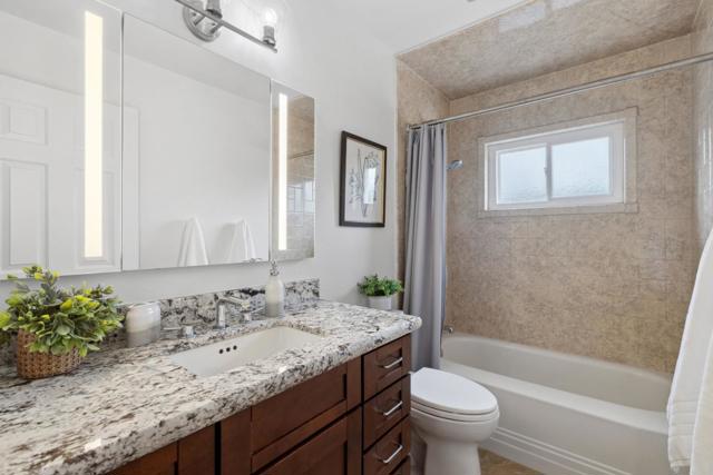 Image 31 of 47 For 6632 Catamaran Street
