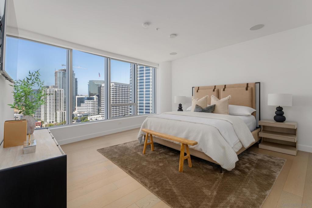 888 E Street - photo 14