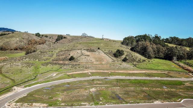 0 Upper Terrace Avenue, Half Moon Bay CA: https://media.crmls.org/mediaz/57a2d81f-766c-4e39-86d7-38544edbd999.jpg