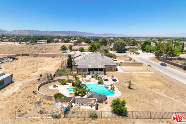 42094 W 21st Street, Lancaster CA: https://media.crmls.org/mediaz/57a3cc7b-86f7-4225-a3c7-36f1087852c8.jpg