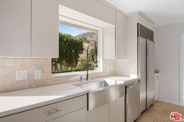 3505 Coast View Drive photo 13