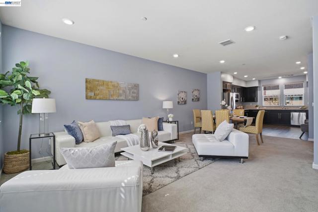 Details for 102 Fanuncio Ln, Hayward, CA 94544