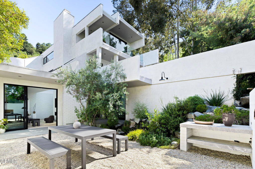 11210 Briarcliff LaneStudio City img 35