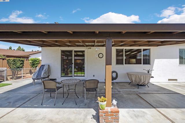 2611 Quail Ct., Union City CA: https://media.crmls.org/mediaz/57a674b1-5449-4eec-b159-75818eaa3e86.jpg
