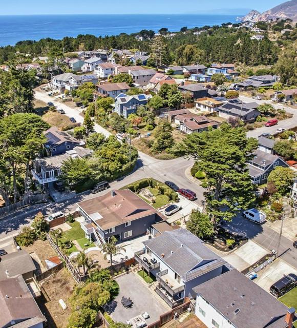 730 Sierra Street, Moss Beach CA: https://media.crmls.org/mediaz/57a72d18-f903-445c-be0d-a92ac5f61780.jpg