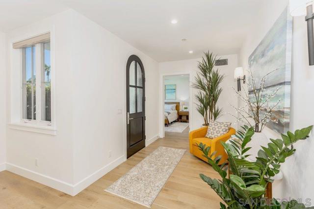 Image 49 of 75 For 478 Orange Ave