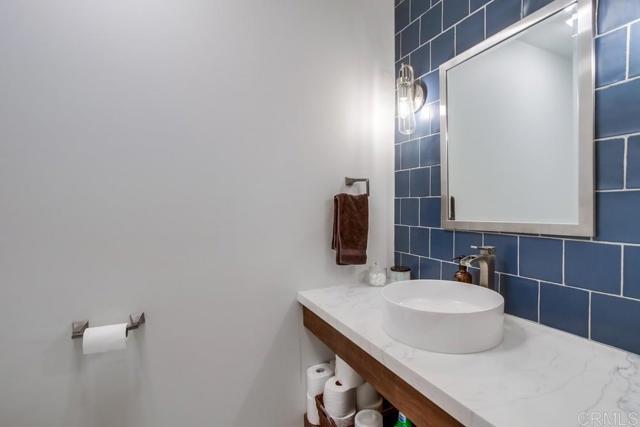 3740 Park Boulevard, San Diego CA: https://media.crmls.org/mediaz/57a88221-fed6-4331-b6f0-d2baa62c144c.jpg
