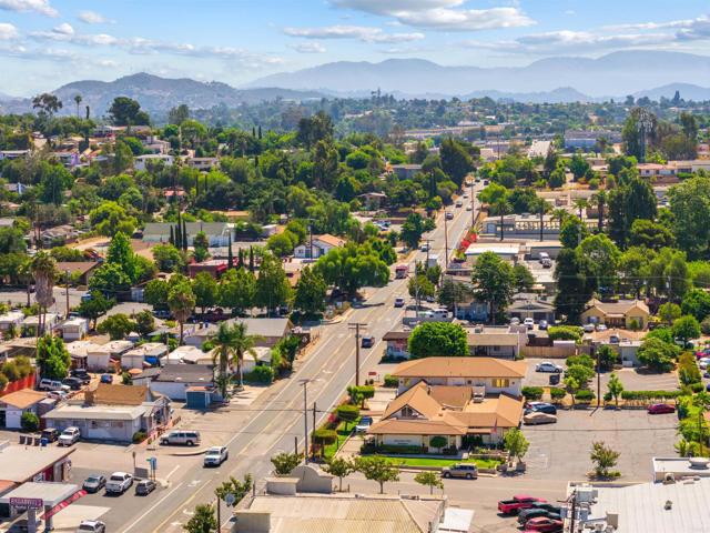 425 E Dougherty Street, Fallbrook CA: https://media.crmls.org/mediaz/57a8c25f-2868-4c2c-88f2-ac83322a5bdf.jpg