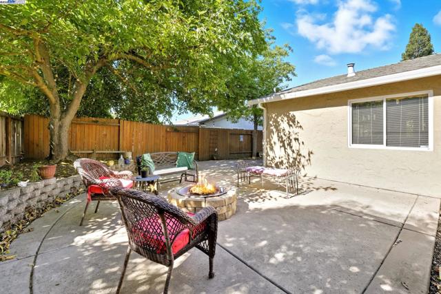 Image 2 of 33 For 9436 Bravo Way