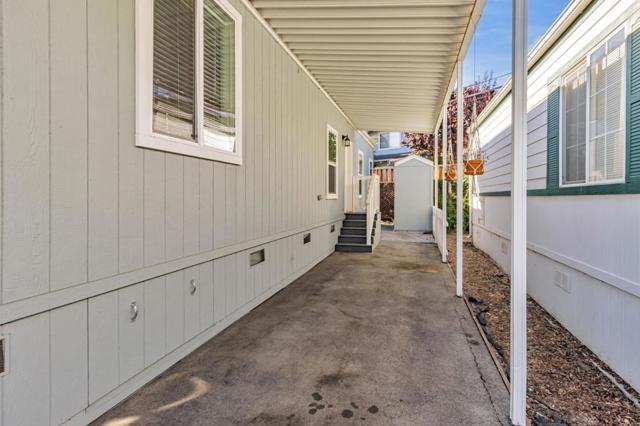 440 Moffet Boulevard, Mountain View CA: https://media.crmls.org/mediaz/57a8fa34-6c23-470b-9577-dd3046512d30.jpg