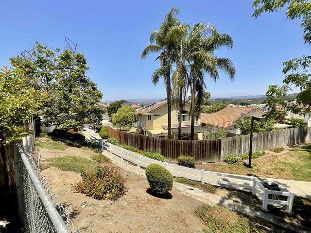1917 Tecate, Escondido CA: https://media.crmls.org/mediaz/57a97070-6ab0-42b0-be8d-fe8b2ca9993e.jpg