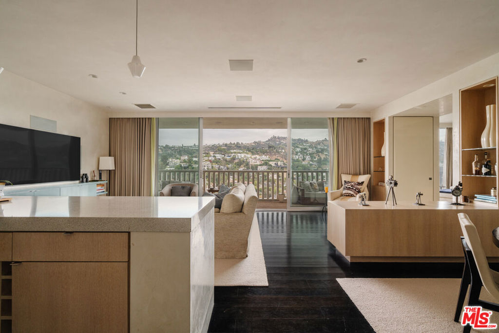 9255 Doheny Road #2603