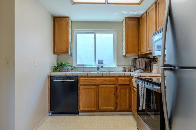 945 Fassler Avenue, Pacifica CA: https://media.crmls.org/mediaz/57ab17e3-c92c-4883-8e12-84642369f8bc.jpg