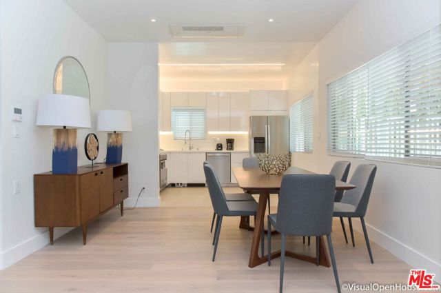 1818 Thayer Avenue, Los Angeles CA: https://media.crmls.org/mediaz/57ab3c71-4e19-4a96-9207-5405d040cec5.jpg