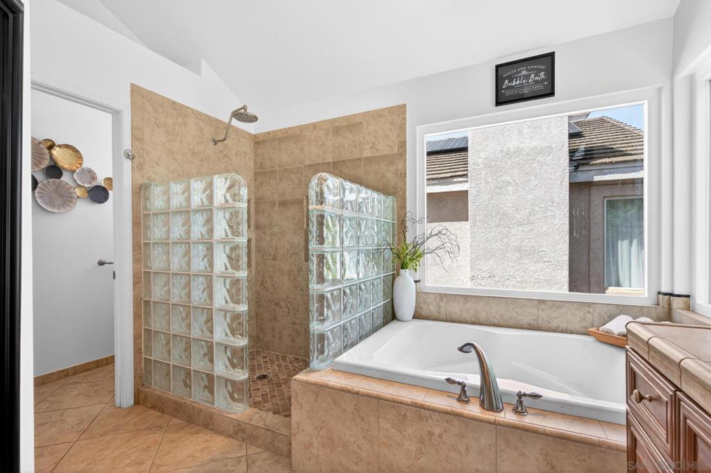 12166 Via Milano - photo 20