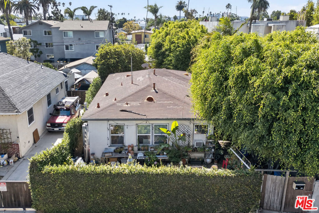 Multifamily at 644 Vernon Avenue
