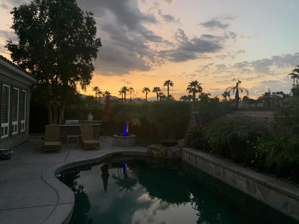 https://media.crmls.org/mediaz/57abf9c7-2e9b-4f76-aa4d-2cbccf9683c6.jpg?preset=X-Large