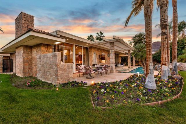 2 Deerfield Court, Rancho Mirage CA: https://media.crmls.org/mediaz/57abfd6b-ba4b-48bb-9482-7b332c54db27.jpg