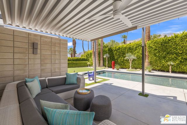 1449 N Via Miraleste, Palm Springs CA: https://media.crmls.org/mediaz/57ac3cf7-21fa-49e7-af5b-7a29baa48081.jpg