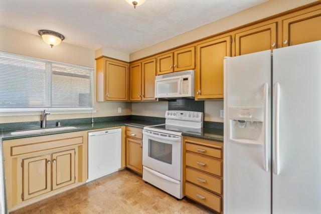 422 Shelley Way, Salinas CA: https://media.crmls.org/mediaz/57ac800f-3b9b-4709-a521-47b83d850225.jpg